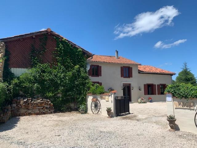 Les Glycines Bed and Breakfast Saint Gaudens Εξωτερικό φωτογραφία